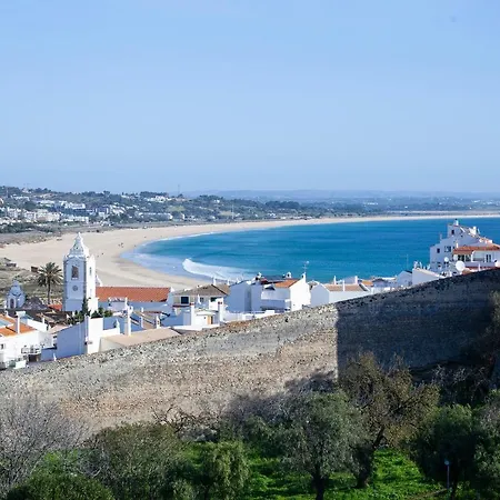 B17 - The Stunning Seaview * Lagos