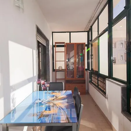 B17 - The Stunning Seaview * Lagos