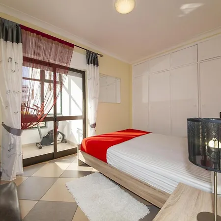 B17 - The Stunning Seaview Daire *