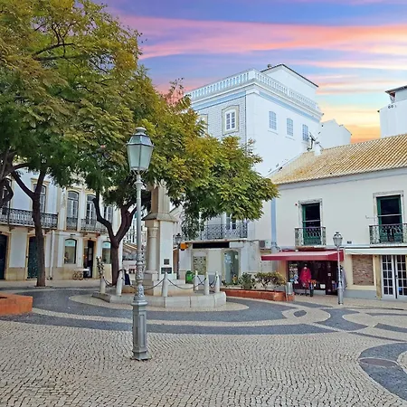 B17 - The Stunning Seaview * Lagos