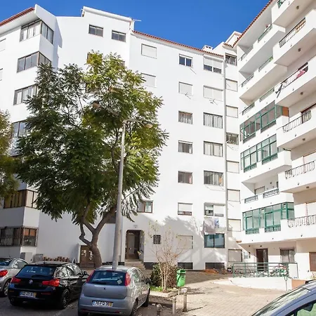 Apartment B17 - The Stunning Seaview *