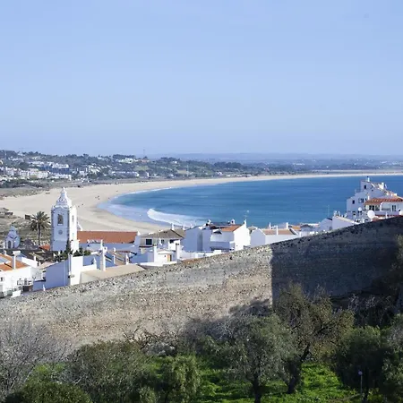 B17 - The Stunning Seaview *