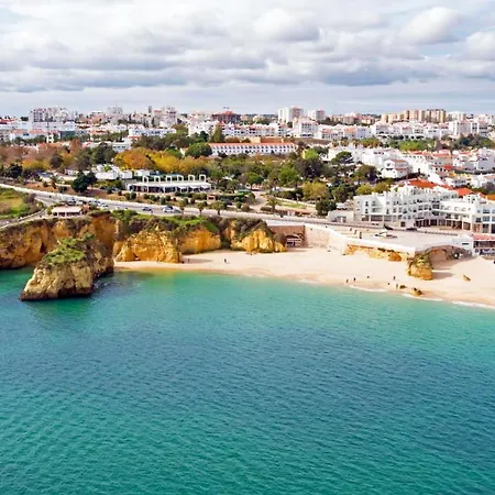 B17 - The Stunning Seaview * لاغوس