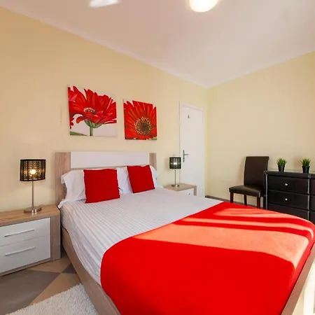 Apartment B17 - The Stunning Seaview